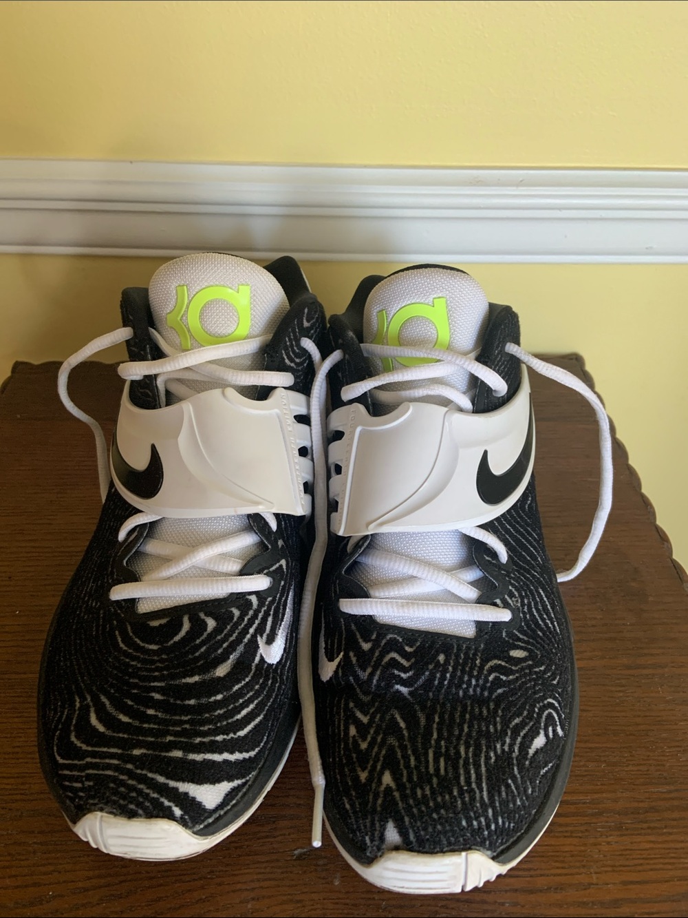 Nike Men’s Black & White Sneakers with Neon Yellow KD Logo